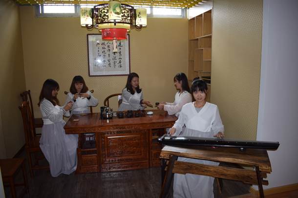 说明: G:\就业工作\创业工作\2017创业培训\英国365集团官网：就业创业成果展展板制作素材\茶学-安大创TEA.JPG